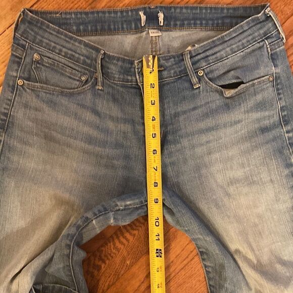 Levi’s size 12/31  - Picture 5 of 10